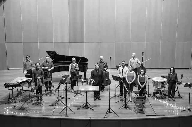 Música y astronomía: José Luis Besada y Alicia López