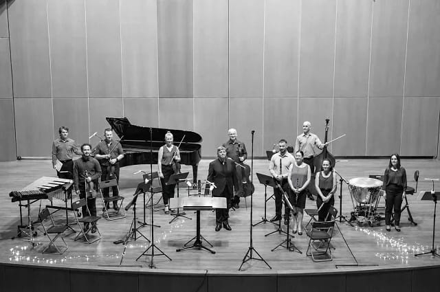 Música y astronomía: José Luis Besada y Alicia López