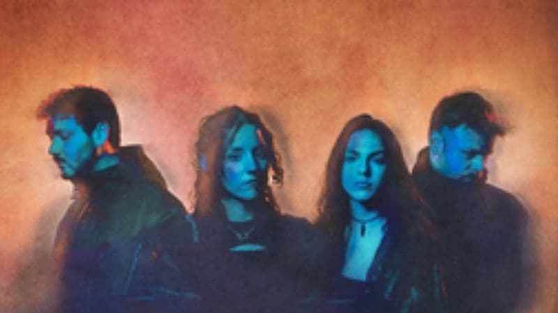 Concierto de Salvana presentando 'Reversia'