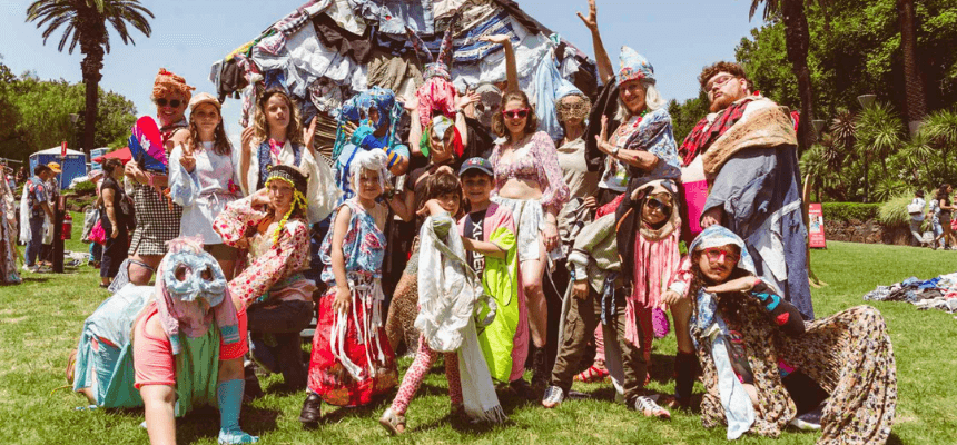 New Annual: Curtain Call: Strut Your Stuff