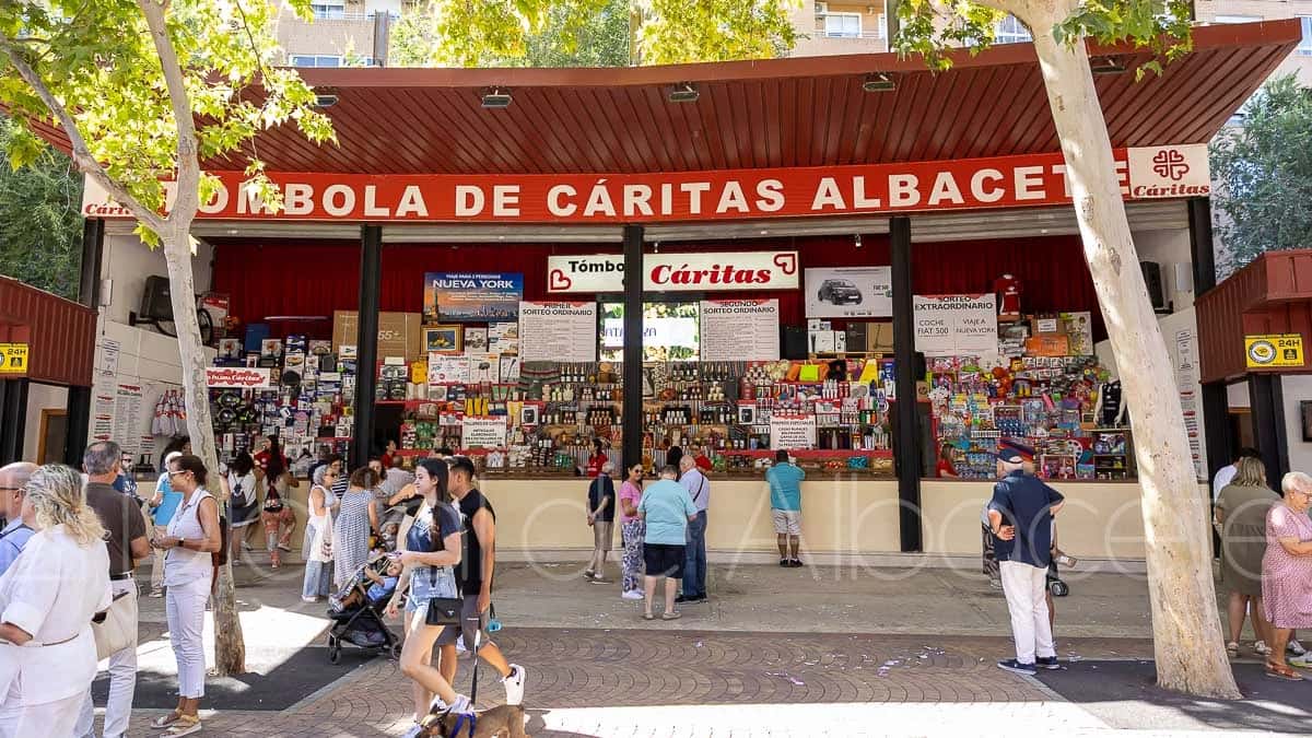 Tómbola de Cáritas en la Feria de Albacete