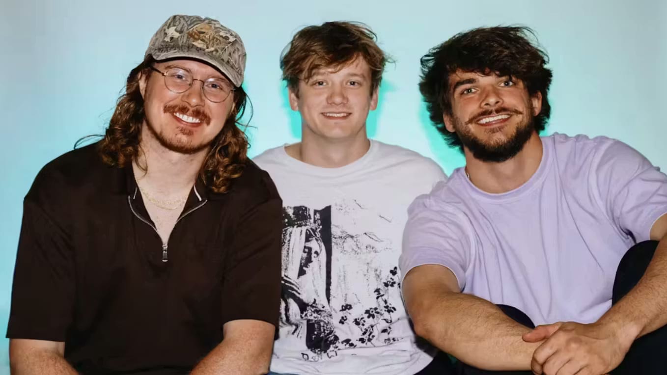 Saturdays at Your Place + Carly Cosgrove