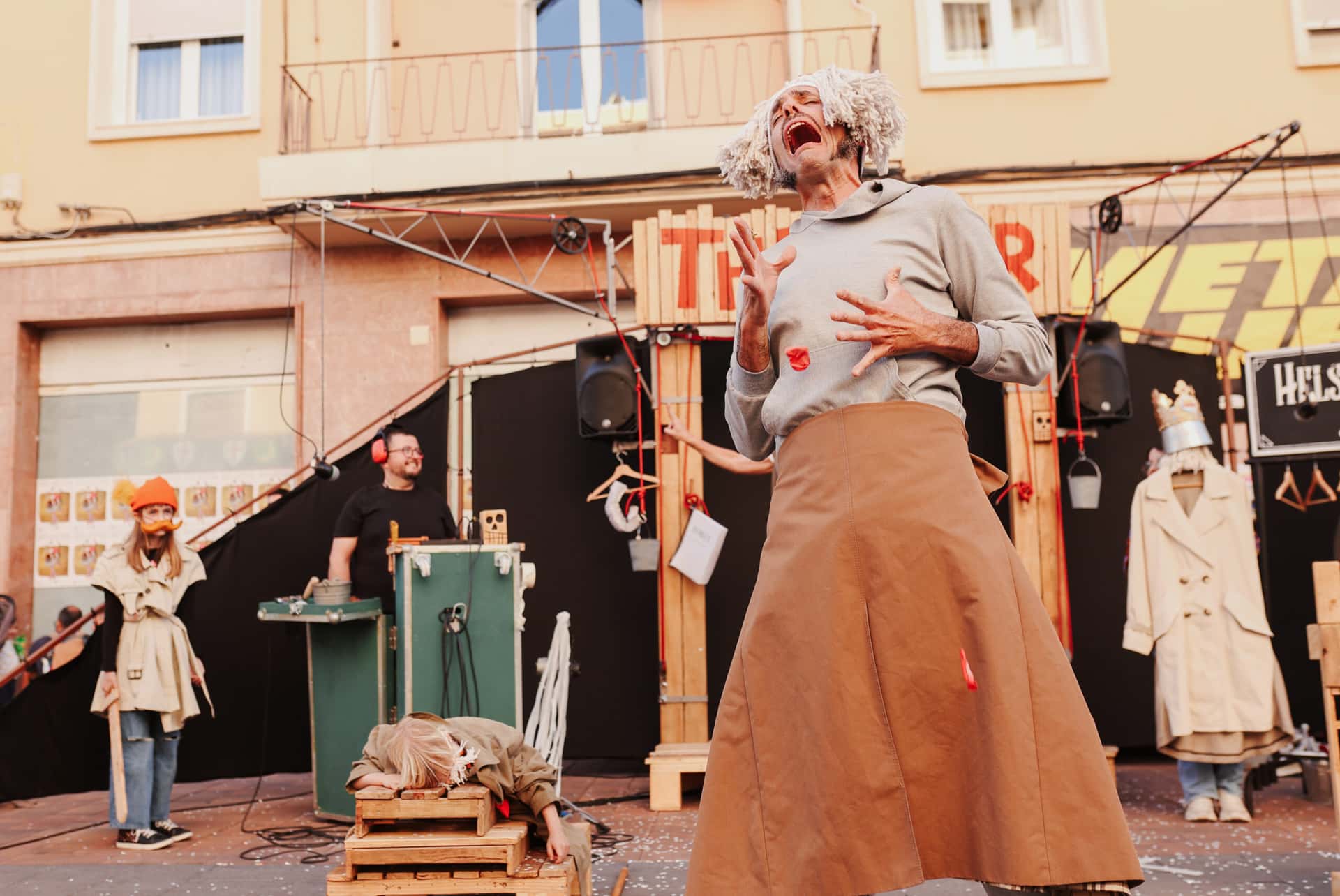 Cultura en la Calle: Welcome & Sorry