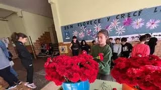 San Valentín solidario y Antroxu en colegios de Oviedo