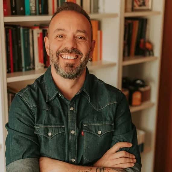 Encuentro con Antonio Maestre en torno a ‘Me crie como un fascista’