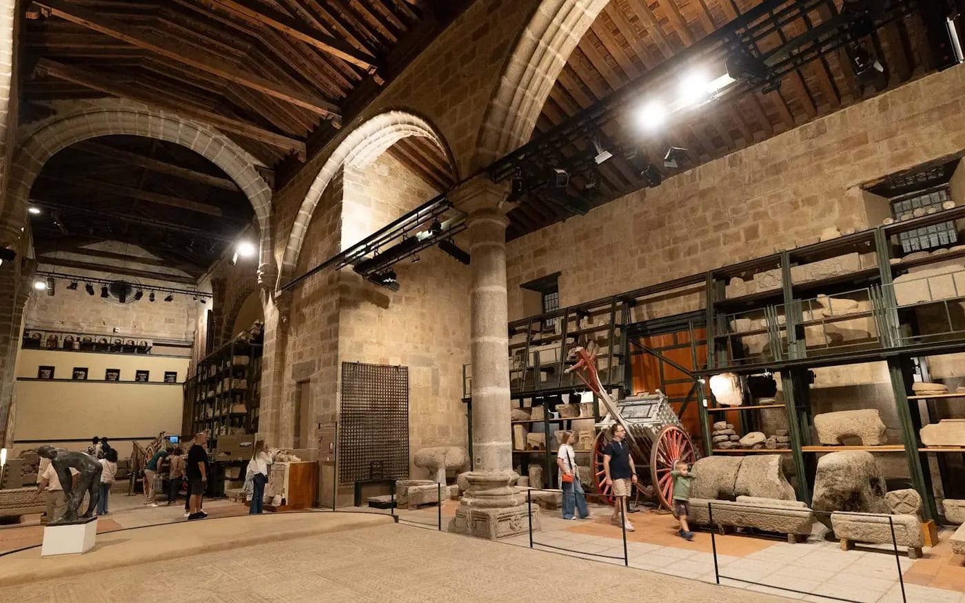 Abierto Patrimonio: Muralla de Ávila y bóvedas del Carmen