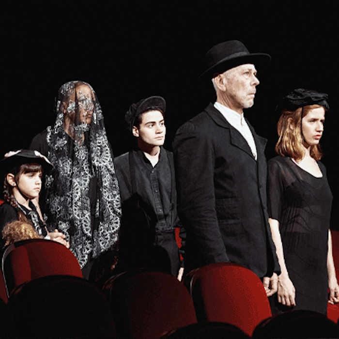 Seis personajes en busca de autor