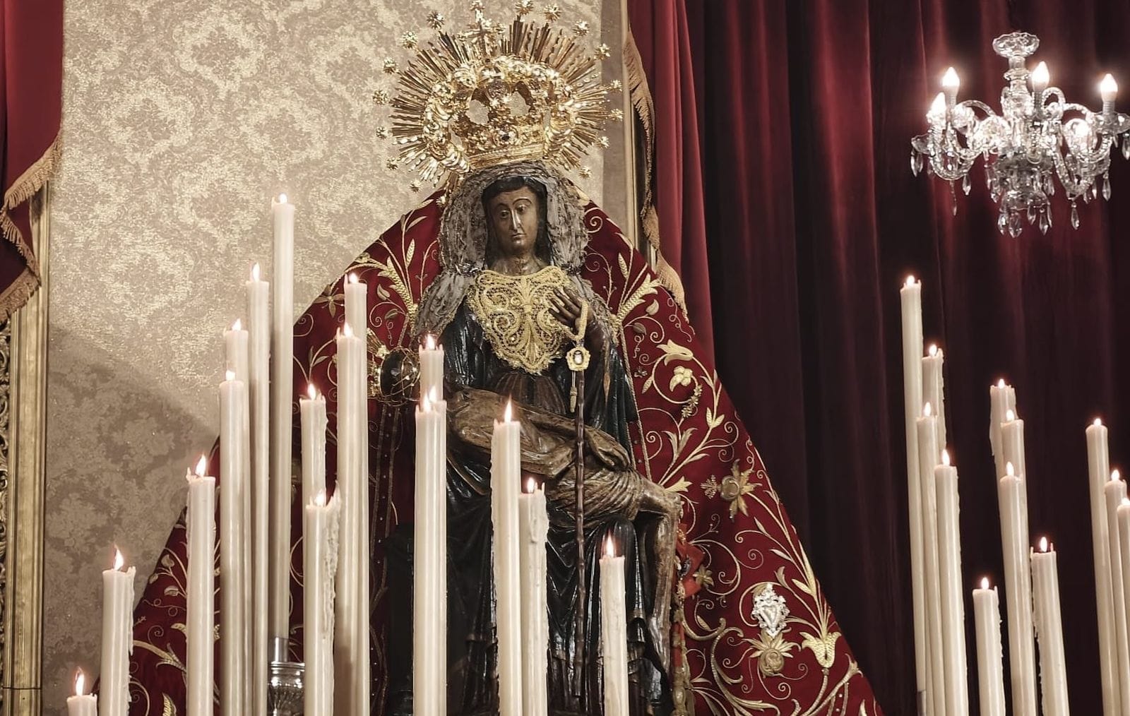 Ofrenda floral a la Patrona de Ceuta