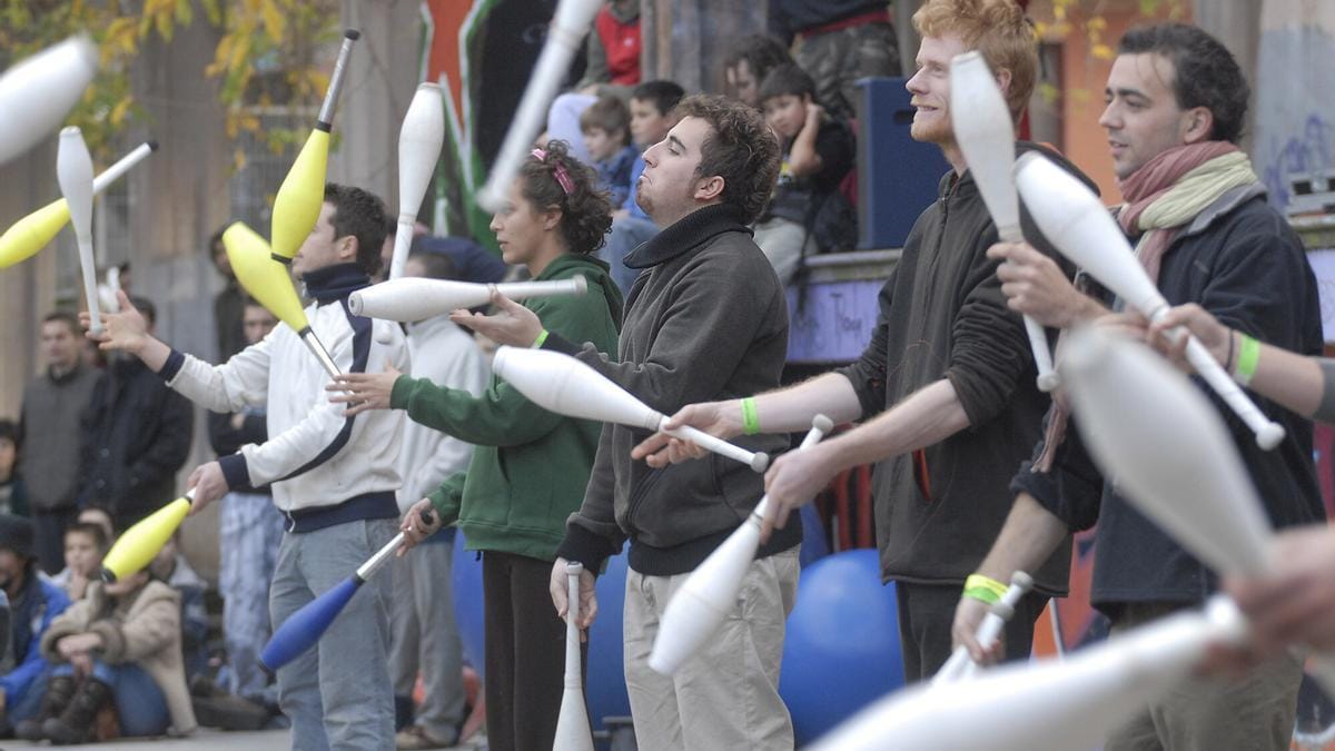 Sesi贸n abierta de malabarismo inclusivo