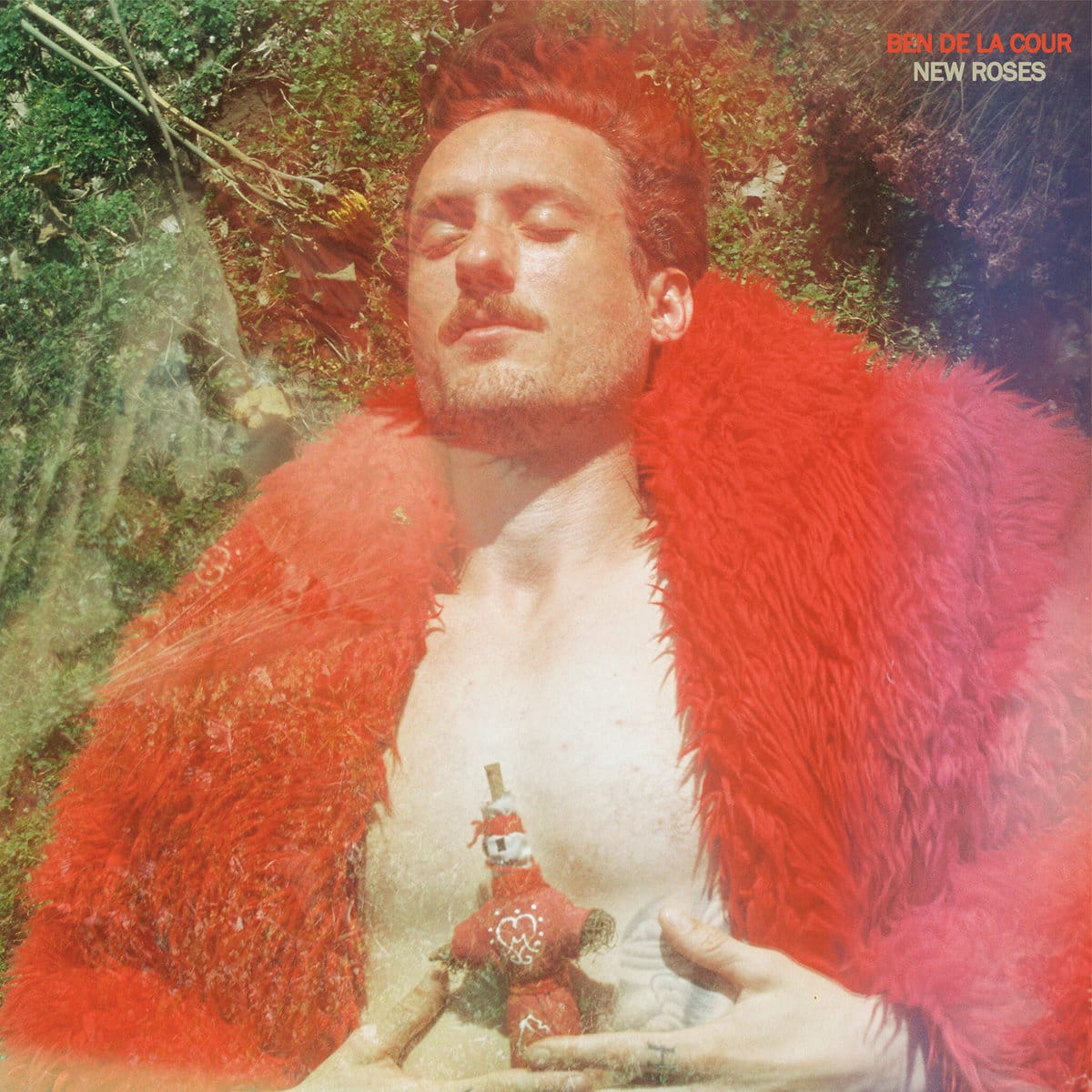 Ben de la Cour presenta en directo New Roses