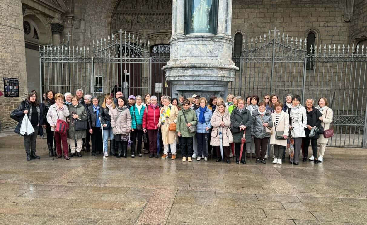 Encuentro de Blancas, Zuriñes, Edurnes y Nieves