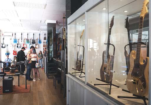 Musical Luthier: instrumentos y luthiería en Majadahonda