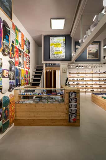 Playground Shop: skate y moda urbana en la calle Michelena