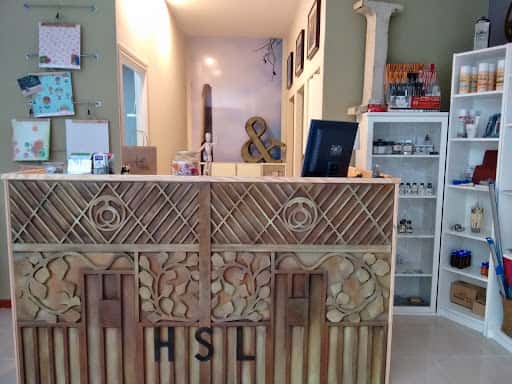 Artesanía y bellas artes en A vella fábrica de lapis