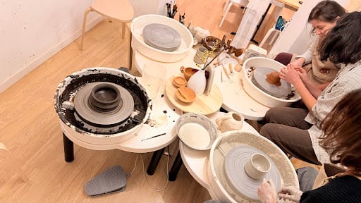 Barro: taller de cerámica y espacio creativo en Malasaña