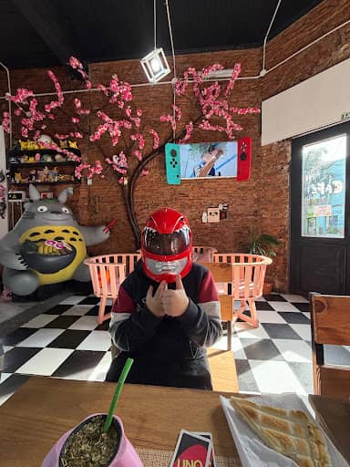 Niji cafe: juegos de mesa y cafetería temática