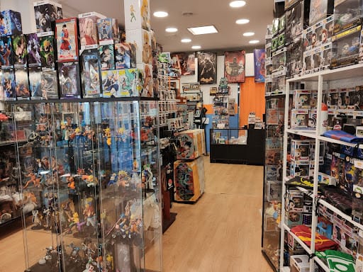 Zavers: juegos, manga y figuras en Huelva