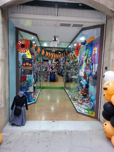 Albithinia: juguetes y merchandising en Tortosa