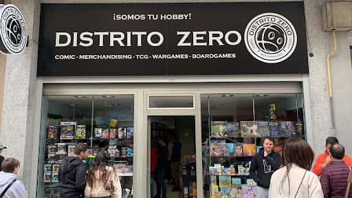 Distrito Zero Torrelavega: juegos y coleccionismo
