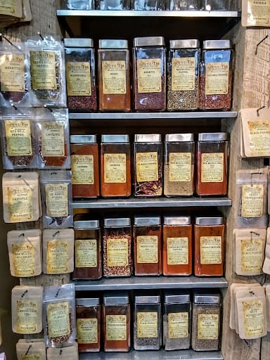 Spice & Tea Merchants: datos y ubicación real