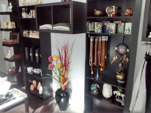 ESPACIO SANGHA: minerales y terapias en Getafe