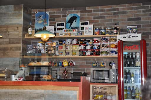 Identidad Secreta: cómics, juegos y café en Gijón
