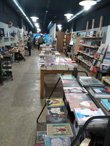 Librería Moito Conto: libros en San Andrés