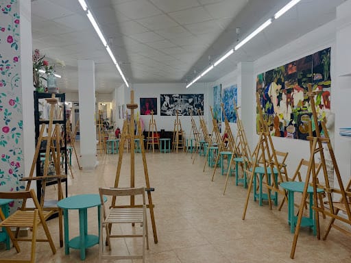 Dibujo y pintura con Carlota Reja en Palencia