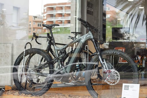 Canbike Mataró: tienda y taller de bicicletas