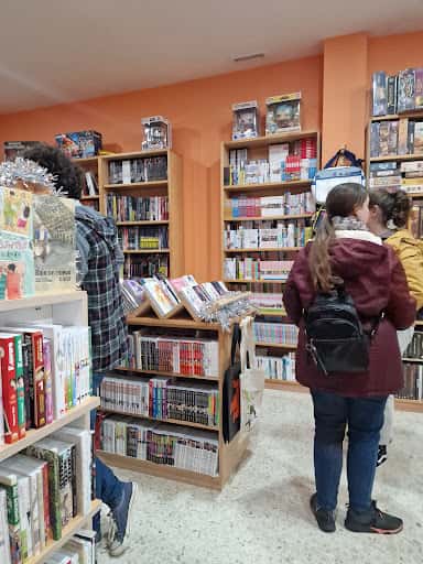 Rara Avis en Dos Hermanas: cómics, Warhammer y figuras