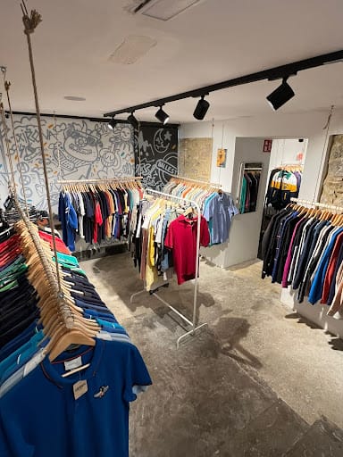 Cherokee, ropa vintage y segunda mano en Girona