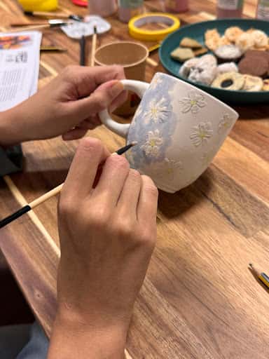 Bizcocho Studio: talleres y cursos de cerámica en Gijón