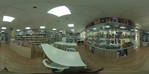 Madakiba: tienda de cómics, manga y juegos en Valdemoro