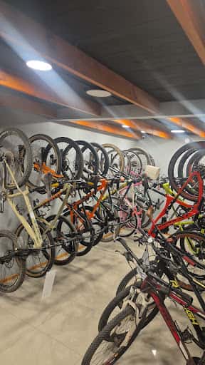 YARIBIKES SAN FERNANDO: taller y tienda ciclista