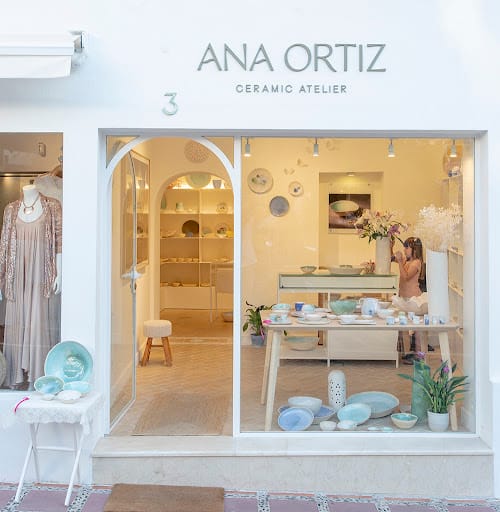 ANA ORTIZ Ceramic Atelier, cerámica en Marbella