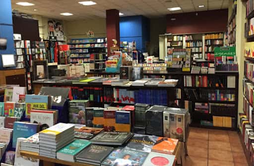 Librería Eixo en Ourense: catálogo especializado y atención