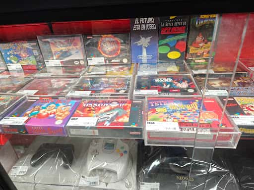 Akiba Games: retro y coleccionismo en Castellón