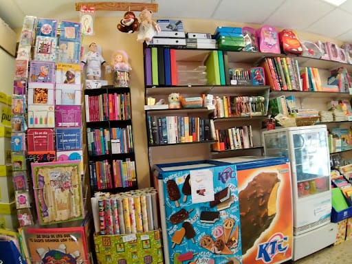 Maria Asunción: librería y papelería en Cornellà