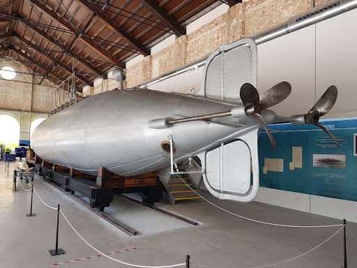 Guía para visitar el Museo Naval de Cartagena y el Submarino Peral