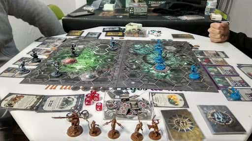 Dados & Cubitos: juegos de mesa y club de rol en Salamanca