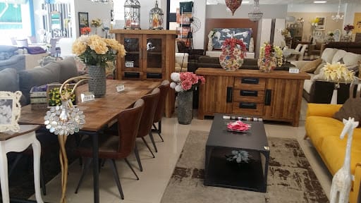 Costamueble en Mijas: muebles, precios y horarios