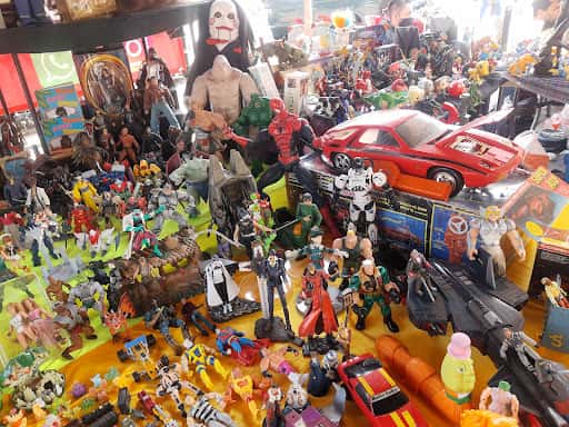 Tianguis Cultural: coleccionismo y cultura alternativa