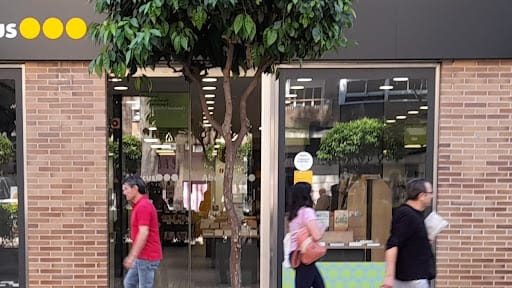 Libros, papelería y juegos en Abacus Torrent
