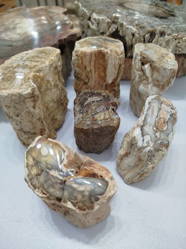 MYSTIC: minerales y esoterismo en Vilanova