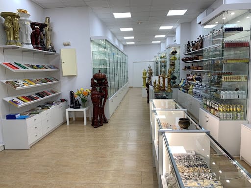 ESPACIO MÍSTICO: minerales e incienso en Santa Cruz