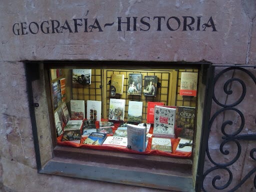 Librería Nueva Plaza Universitaria en Salamanca