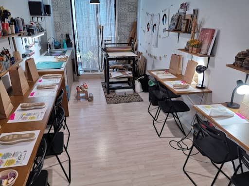 Mitsou Art Shop & Studio: arte y café en Logroño