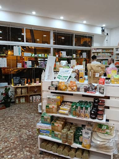 Herbolario Romero en Flor en Huelva: tés y pan artesanal