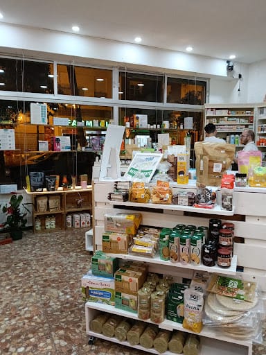 Herbolario Romero en Flor en Huelva: tés y pan artesanal