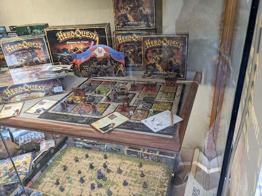 FRIKI PLANET: cómics y Warhammer en Badalona